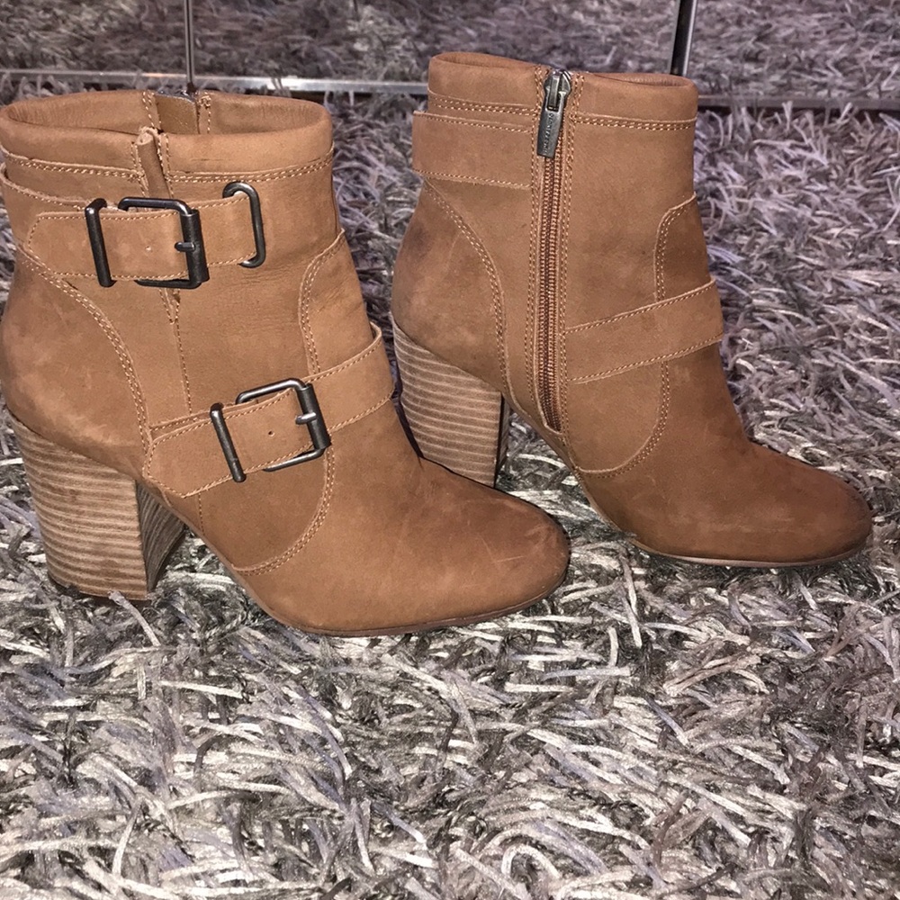 ‼️MUST GO‼️ Vince Camuto Ankle Booties